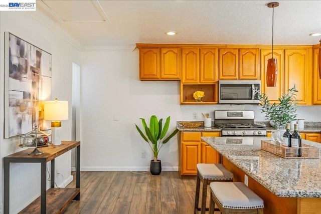 3675 Monterey Blvd, San Leandro, CA 94578