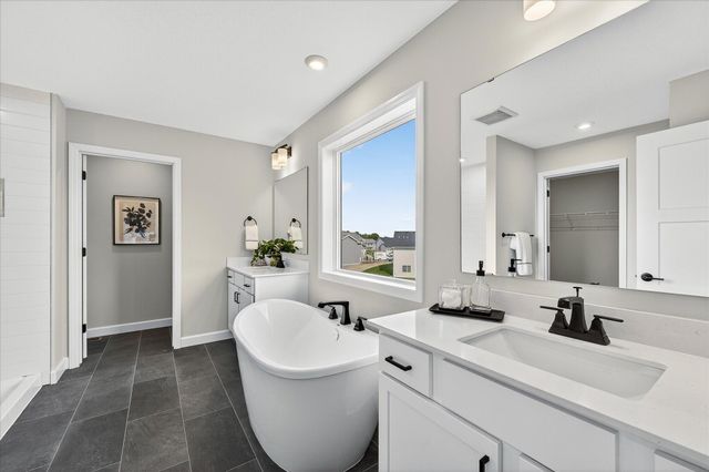 1768 Squirrel Way, New Richmond, WI 54017