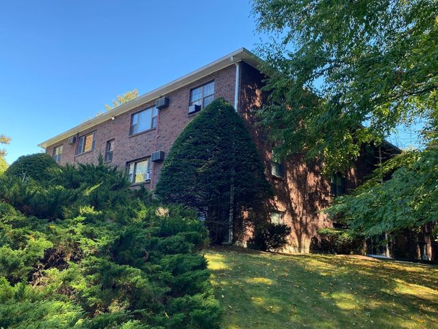 35 Swanson Court 32D, Boxborough, MA 01719