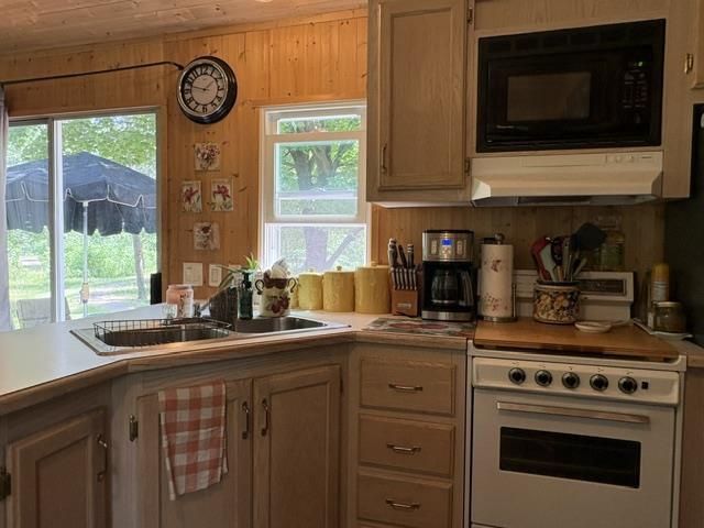 1616 Hawkshead Trail, Nekoosa, WI 54457