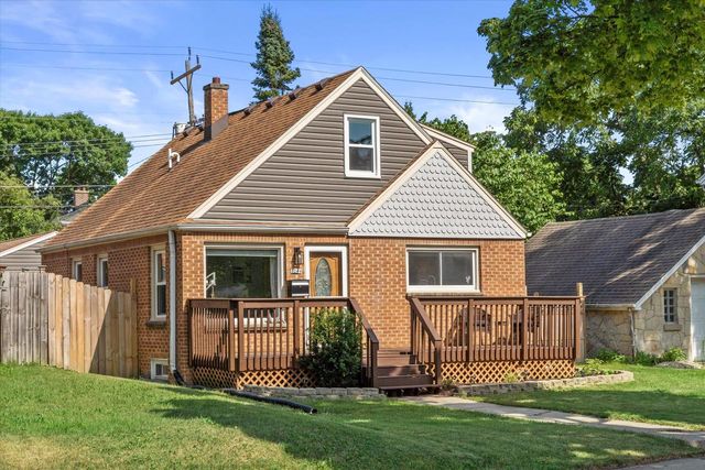 3244 N 92nd STREET, Milwaukee, WI 53222