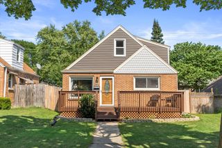 3244 N 92nd STREET, Milwaukee, WI 53222