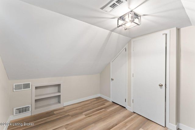 2701 Delor Ave, Louisville, KY 40217