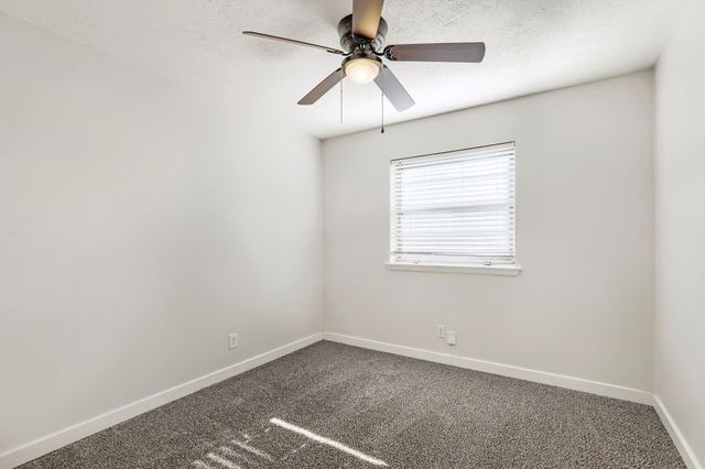 821 Oakwood Avenue, Hurst, TX 76053