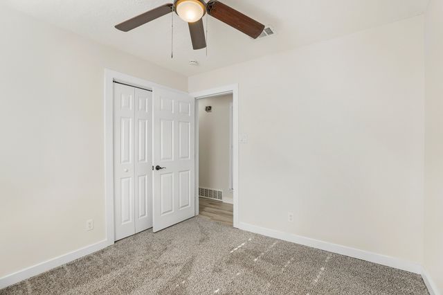 821 Oakwood Avenue, Hurst, TX 76053
