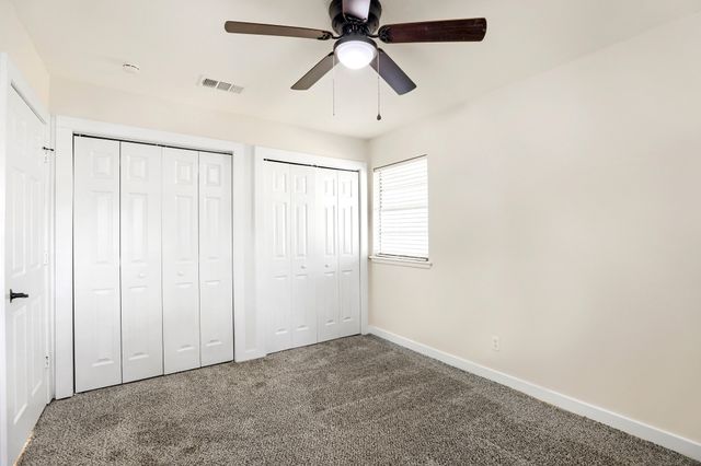 821 Oakwood Avenue, Hurst, TX 76053
