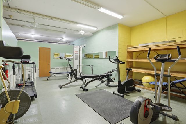 1043 S York Road 402, Bensenville, IL 60106