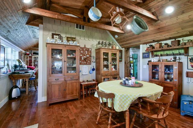 5832 S Freeman Lane, Rogersville, MO 65742