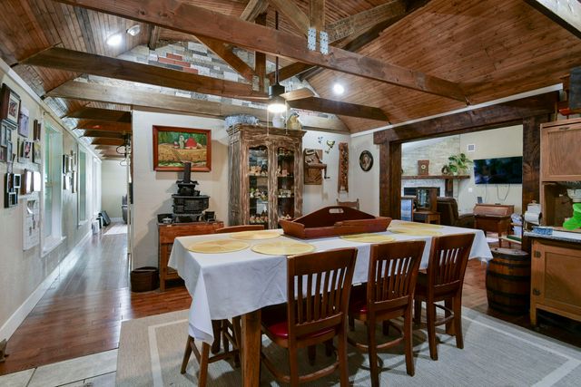 5832 S Freeman Lane, Rogersville, MO 65742