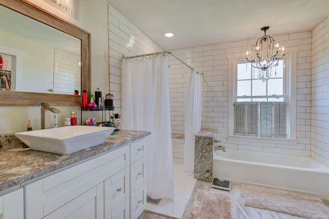 5832 S Freeman Lane, Rogersville, MO 65742