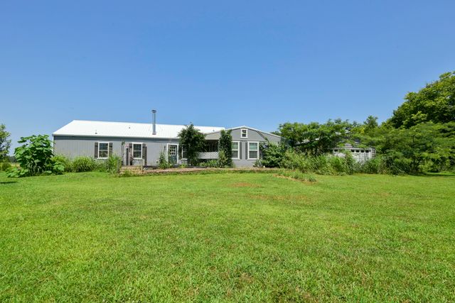 5832 S Freeman Lane, Rogersville, MO 65742