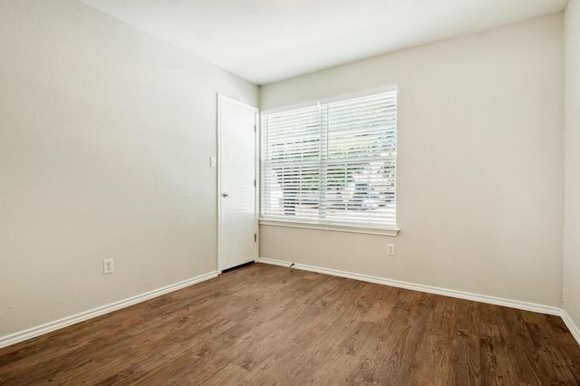 162 Brandons WAY, Buda, TX 78610