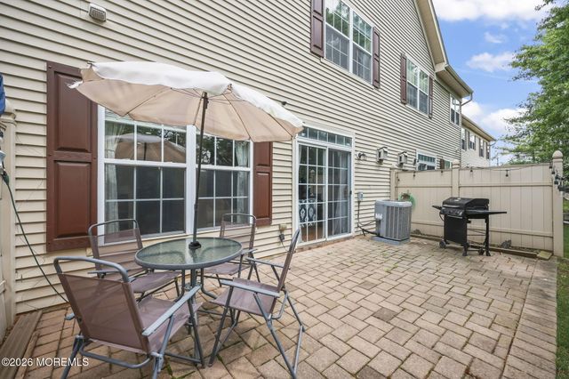90 Banyan Boulevard, Holmdel, NJ 07733