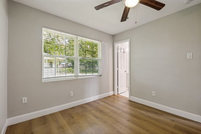 717 Willowbrook Drive, Mesquite, TX 75149