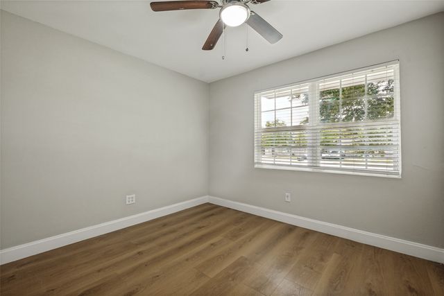 717 Willowbrook Drive, Mesquite, TX 75149