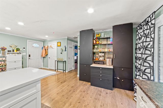 413 SW 305th Street, Federal Way, WA 98023