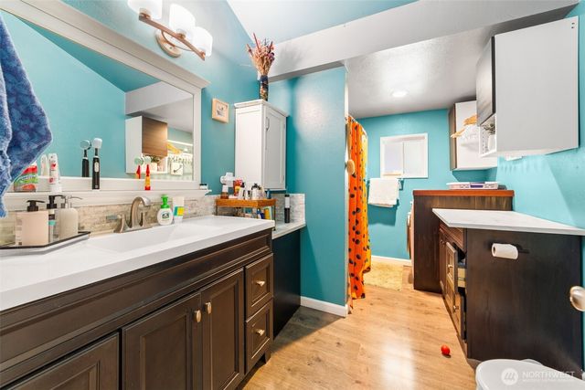 413 SW 305th Street, Federal Way, WA 98023