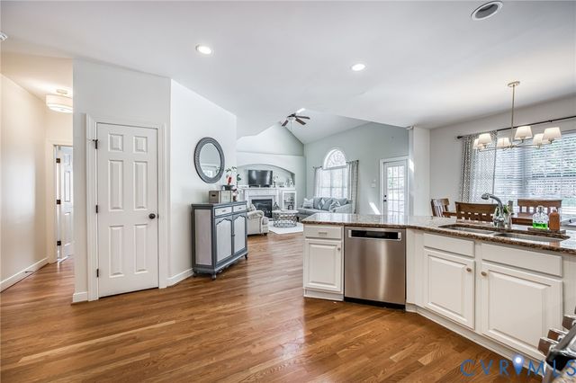 5525 Summer Creek Way, Glen Allen, VA 23059