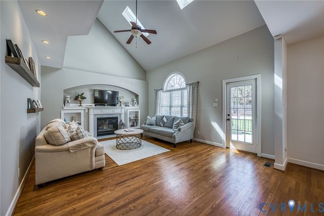 5525 Summer Creek Way, Glen Allen, VA 23059