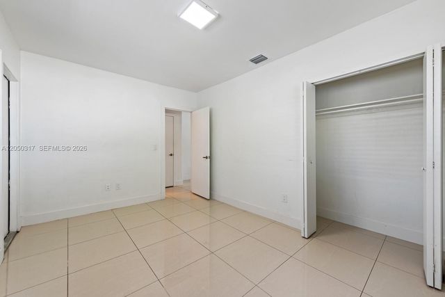 1911 NW 30th St 3, Miami, FL 33142