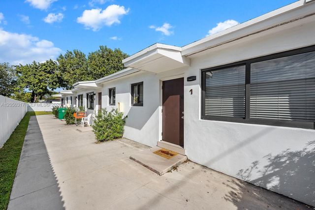 1911 NW 30th St 3, Miami, FL 33142