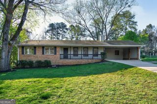 4031 Chestnut Drive, Flowery Branch, GA 30542
