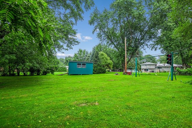41061 N 3rd Street, Antioch, IL 60002