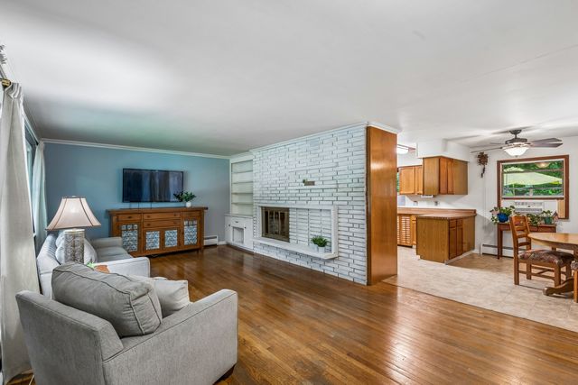 41061 N 3rd Street, Antioch, IL 60002