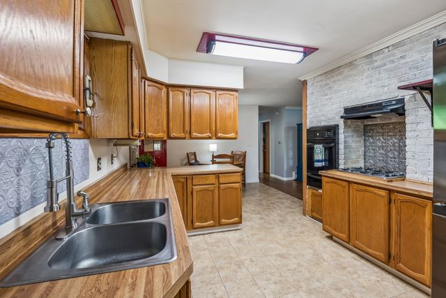 41061 N 3rd Street, Antioch, IL 60002