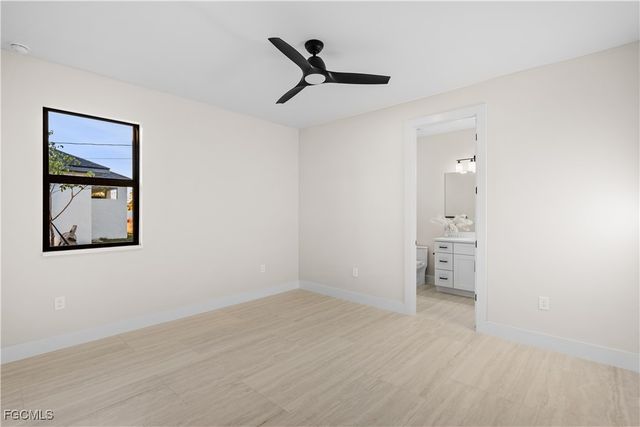 1711 SW 3rd ST, Cape Coral, FL 33991