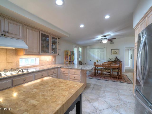 69 University Avenue, Ventura, CA 93003