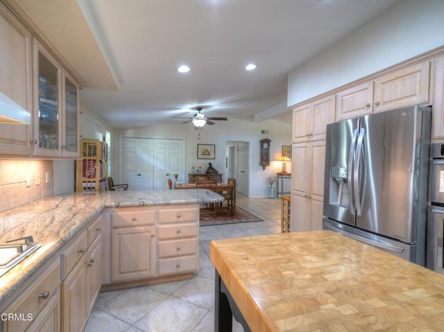 69 University Avenue, Ventura, CA 93003