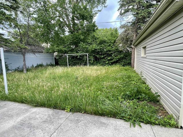 415 S MATTHEW STREET, Kimberly, WI 54136