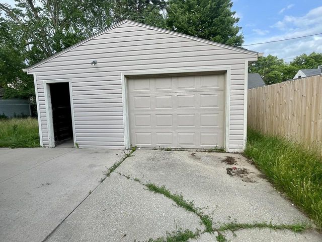 415 S MATTHEW STREET, Kimberly, WI 54136