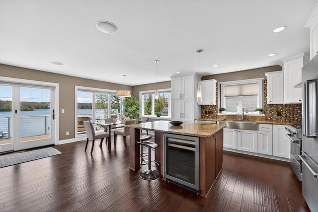 5704 Lake DRIVE, West Bend, WI 53095