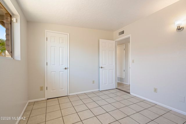 964 N Catalina Avenue, Tucson, AZ 85711