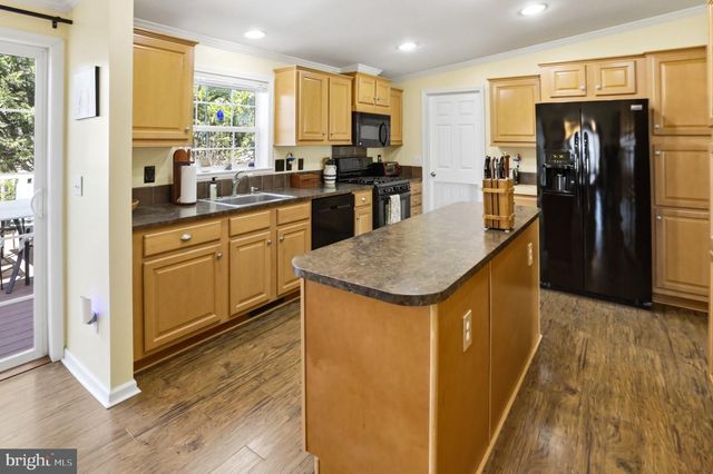 25 MIDDLEMARCH RD, Douglassville, PA 19518