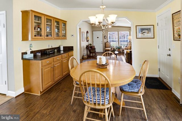 25 MIDDLEMARCH RD, Douglassville, PA 19518