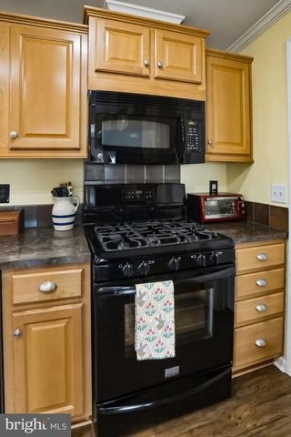 25 MIDDLEMARCH RD, Douglassville, PA 19518