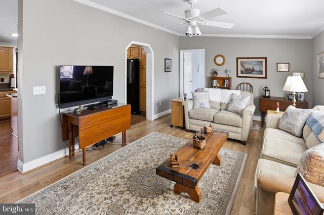 25 MIDDLEMARCH RD, Douglassville, PA 19518