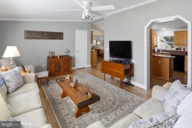 25 MIDDLEMARCH RD, Douglassville, PA 19518