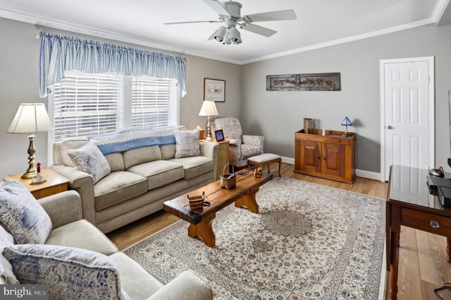 25 MIDDLEMARCH RD, Douglassville, PA 19518