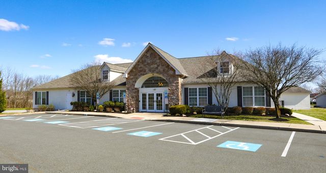 25 MIDDLEMARCH RD, Douglassville, PA 19518