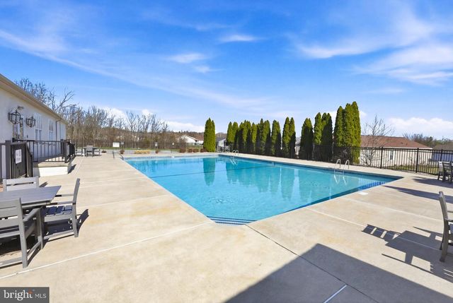 25 MIDDLEMARCH RD, Douglassville, PA 19518