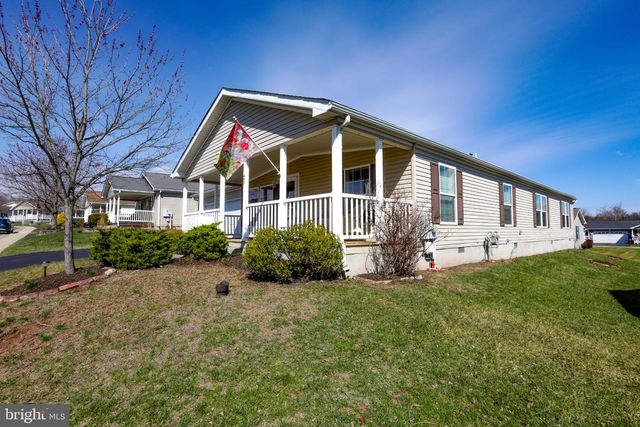 25 MIDDLEMARCH RD, Douglassville, PA 19518