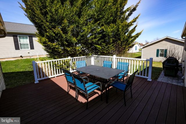 25 MIDDLEMARCH RD, Douglassville, PA 19518