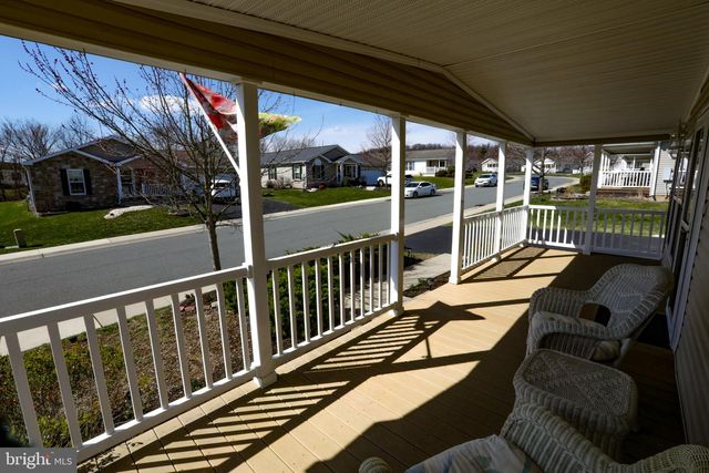 25 MIDDLEMARCH RD, Douglassville, PA 19518