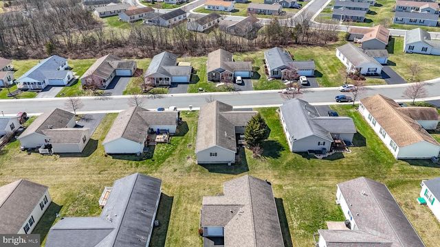 25 MIDDLEMARCH RD, Douglassville, PA 19518