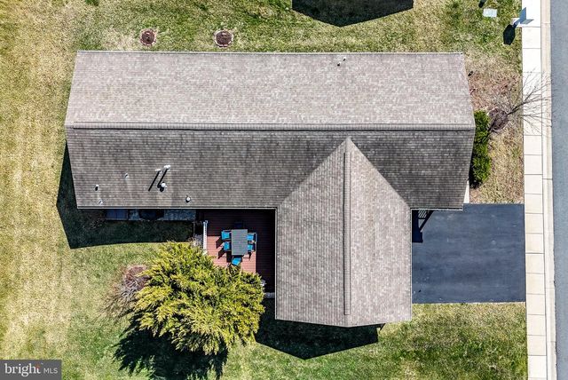 25 MIDDLEMARCH RD, Douglassville, PA 19518