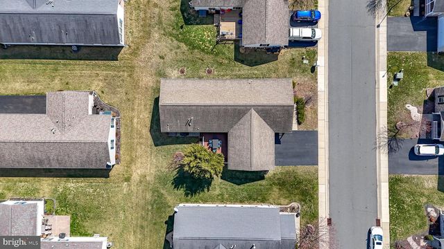 25 MIDDLEMARCH RD, Douglassville, PA 19518